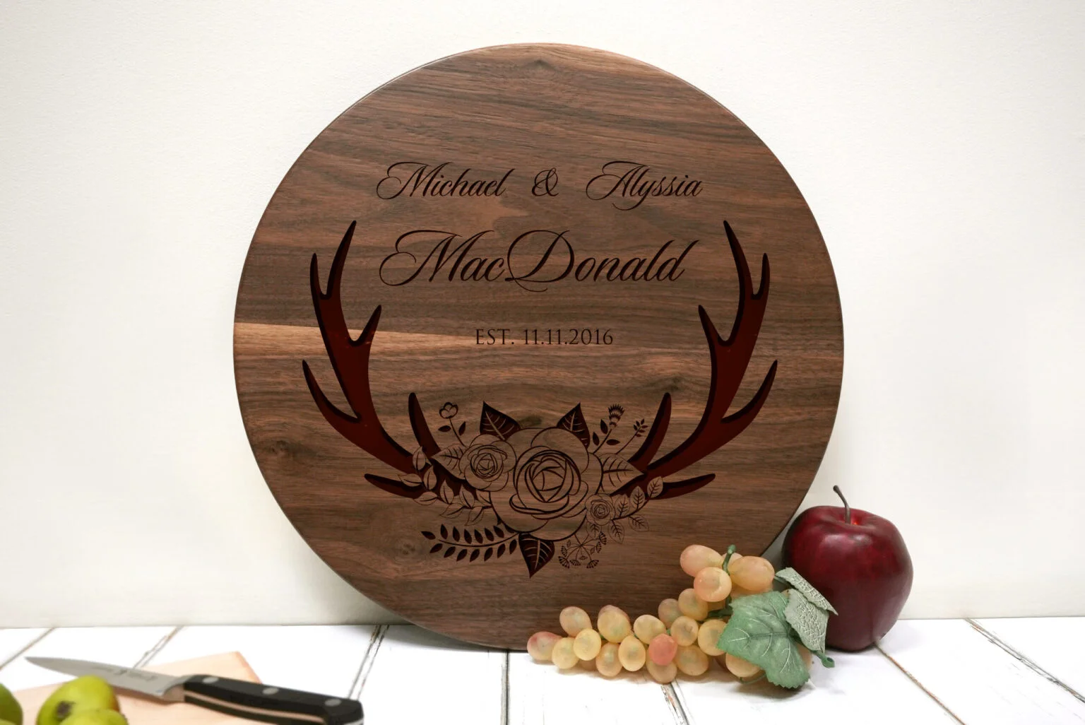 Personalized Natural Walnut or Mahogany Hardwood Sign. Christmas, Wedding or Housewarming Gift for Parents, Wife, Husband or Friend. Classic Deer Antler Design #412