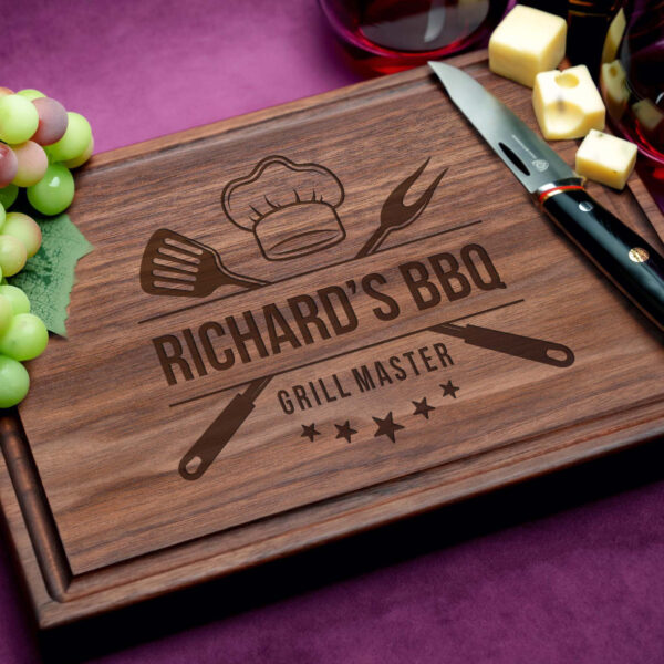 Grill master barbecue cutting board for dad